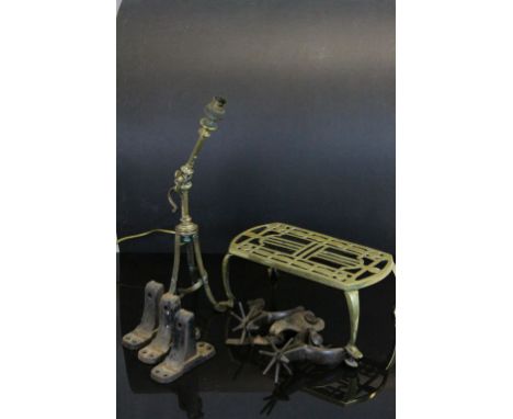 Small group of mixed collectables to include a Brass trivet, Lamp &amp; pair of vintage Spurs