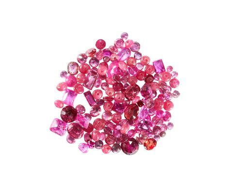 A MIXED LOT OF UNMOUNTED RUBIES totalling 20.70 carats, including oval, round and step cut.
