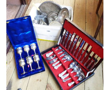 A quantity of silver plated items, including a lemon squeezer, part cased set of Kings pattern cutlery, Indian goblets and cr