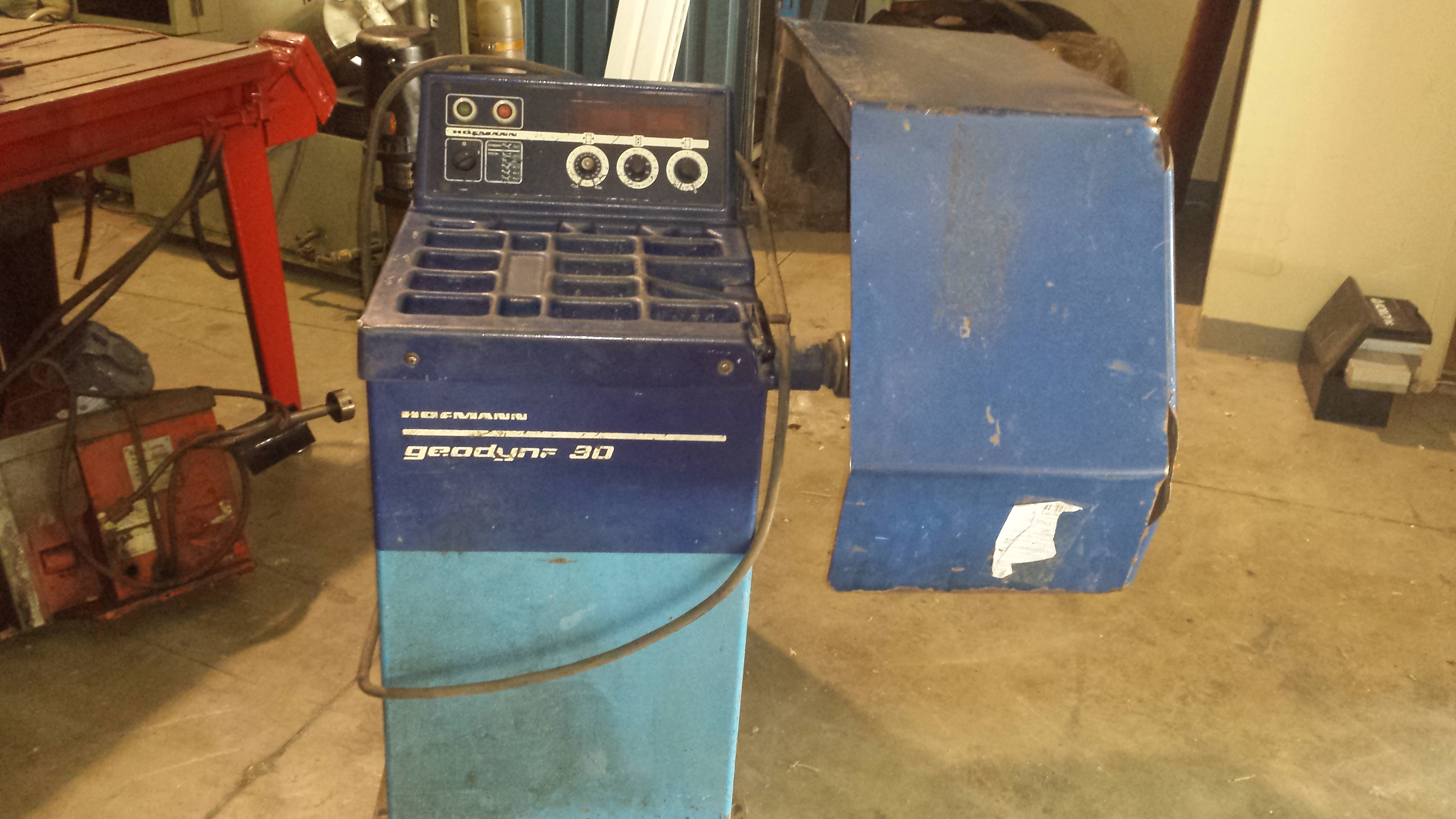 Hofmann Geodyna 30 Wheel Balancer