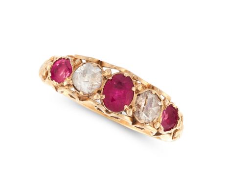 AN ANTIQUE RUBY AND DIAMOND FIVE STONE RING in 15ct yellow gold, set with alternating rose cut diamonds and round and oval cu