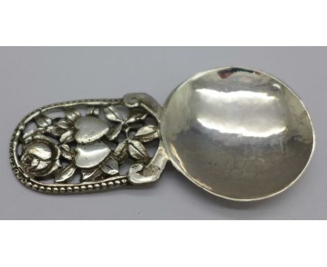 A silver Arts and Crafts style caddy spoon, Birmingham 2016, JSS