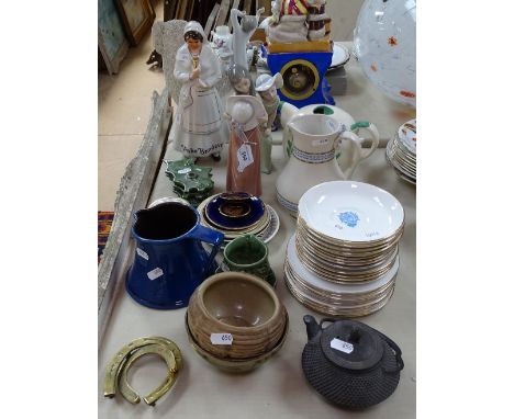 Lladro figures, jugs, teapot etc 