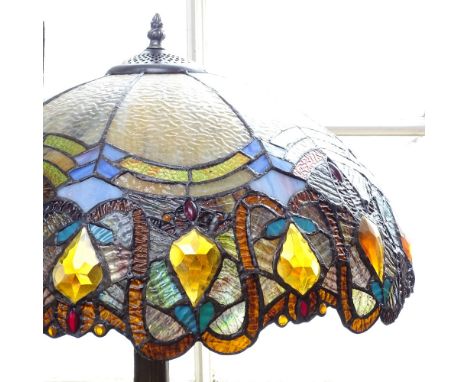 A Tiffany style leadlight table lamp, height 24" 