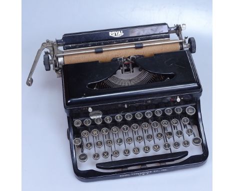 An early Royal portable typewriter 