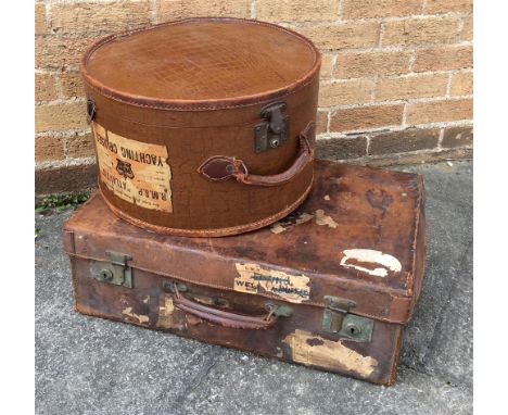 A VINTAGE LEATHER SUITCASE AND HAT BOX leather Gladstone bag etc.