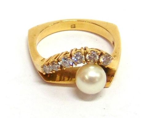 A CUTLURED PEARL AND DIAMOND CONTINENTAL DRESS RING  the 6mm diameter pearl with a line of six graduated brilliant cuts above