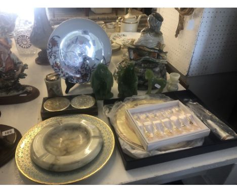 A qty of assorted odds inc. Onyx and Royal Worcester