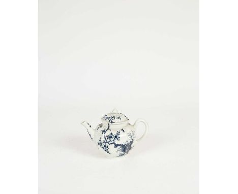 A Worcester blue and white teapot and cover of ‘Warmstry Fluted’ form, circa 1760, painted with the 'Prunus Root' pattern, 14