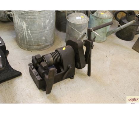 Vintage thread cutting tool. c.100 years old.