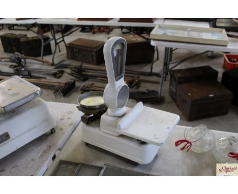 A set of small shop scales 