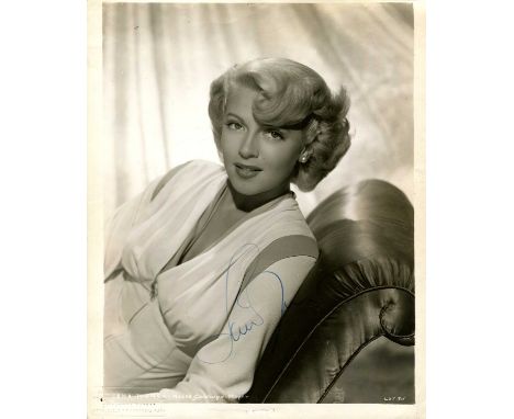 TURNER LANA: (1921-1995) American actress, an Academy Award nominee for Best Actress in 1957 for her performance as Constance