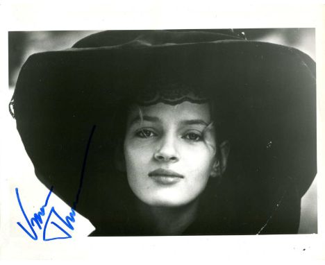 THURMAN UMA: (1970- ) American Actress. Signed 10 x 8 photograph by Thurman, the image depicting the actress in a close-up po