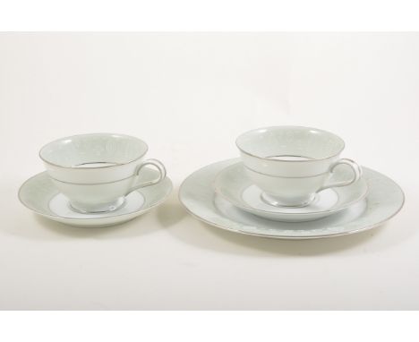 Noritake tea and dinner service, Andover pattern 5654.