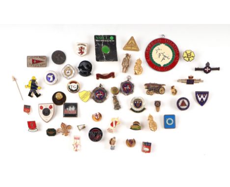 A quantity of mainly enamel badges