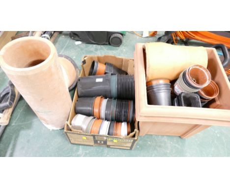 Garden pots and terracotta pipe 