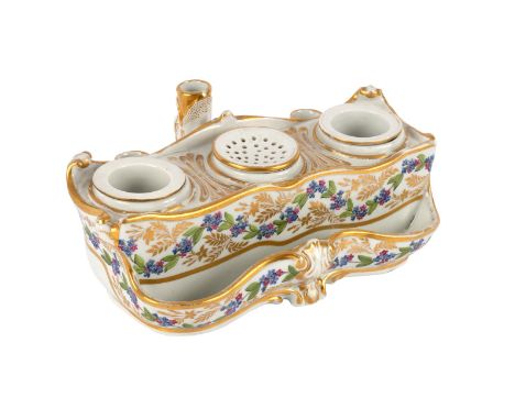 A Chamberlain's Worcester rocaille moulded candlestick inkstand, circa 1800, painted with swags of forget-me-nots and pink fl