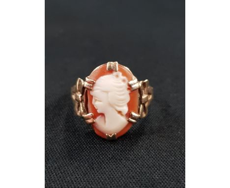 9 CARAT GOLD CAMEO RING 3.5GRAMS 