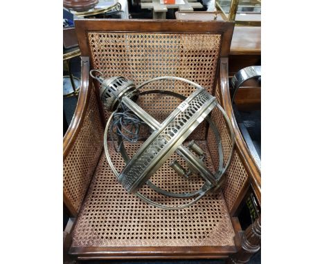 METAL HANGING LIGHT