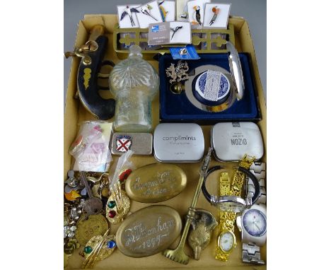 Interesting collectables lot to include two vintage brass snuff boxes, a chrome Davey playing card case with mint cards, a 92