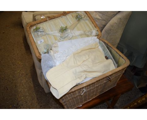 LINEN BOX CONTAINING VARIOUS DOLLS CLOTHING, TWO VINTAGE DOLLS (A/F) ETC