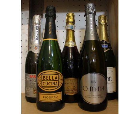 Five mixed bottles of sparkling wine