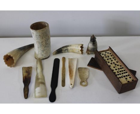 A selection of vintage horn &amp; bone items 