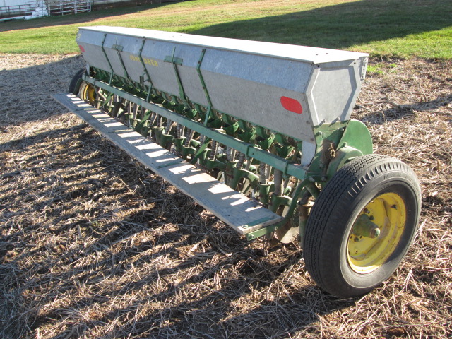 John Deere Van Brunt Grain Drill Grass Seed 6680