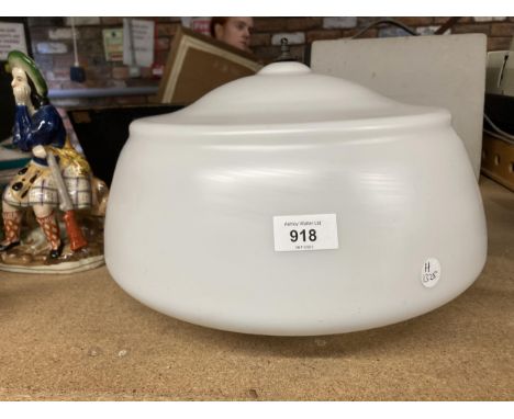 A LARGE VINTAGE GLASS OPALINE STYLE LIGHT SHADE 