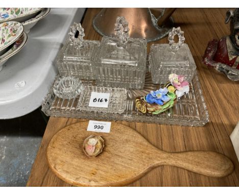 A GLASS DRESSING TABLE SET, FLORAL POSY AND A HAND MIRROR 