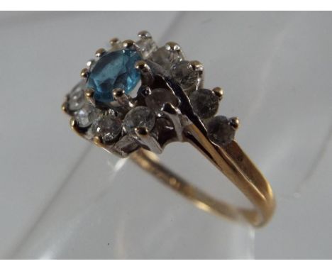A 9 carat gold hallmarked stone set ring, size L 1/2, approximate weight 2.44 g, Est £30 - £50.