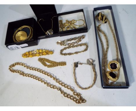 A quantity of good quality costume jewellery to include predominantly Monet and similar Est £30 - £50