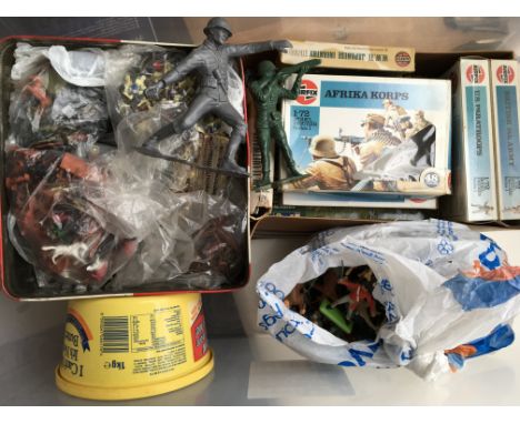 A collection of boxed Airfix 1/72 scale model figures including Africa Korps, 8th army, us paratroops, French artillery etc t