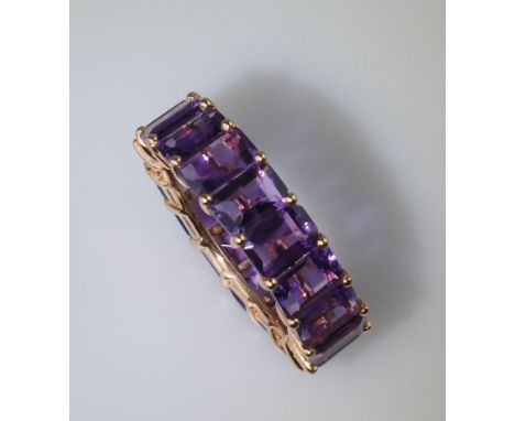 Eternity-Ring. Amethystbaguetten zus. 7,80 ct. 18 ct. RG
