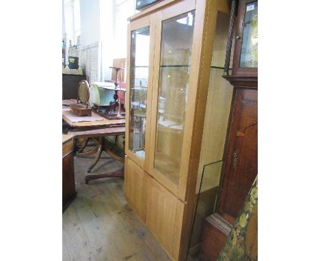 A MODERN GLAZED CABINET, WIDTH 36INS X HEIGHT 72.5INS, WITH ADJUSTABLE GLASS SHELF