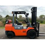2001 Toyota 3.5 Tonne Gas Forklift, 5333 Miles, 3.7 Metre Lift, Side Shift