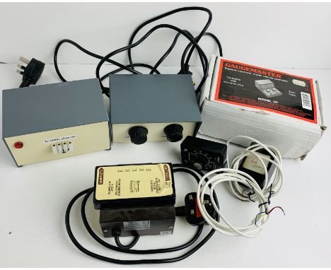 4x Power Controllers - Including Gaugemaster Model DF Boxed. P&amp;P Group 3 (£25+VAT for the first lot and £5+VAT for subseq