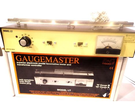 Gaugemaster model LT OO gauge loco tester, rolling road. P&amp;P Group 2 (£18+VAT for the first lot and £3+VAT for subsequent