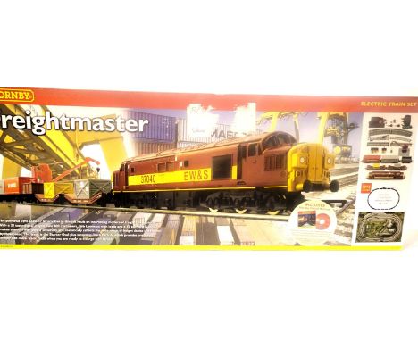 Hornby R1054 Freightmaster train set, Class 37 EWS 37040, Wagons, Track, Controller etc. (missing track mat). P&amp;P Group 3