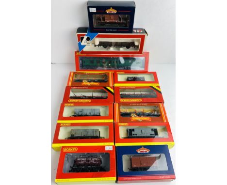 13x OO Gauge Wagons &amp; Coaches - All Boxed - Hornby, Bachmann, Lima. P&amp;P Group 3 (£25+VAT for the first lot and £5+VAT