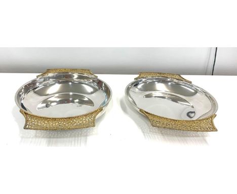 Pair extremely rare Stuart Devlin dishes, approximate size 26.5cm by 21 cm, approximate weight 1135g, will combined to make a