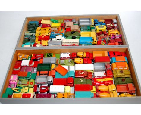 2 trays of mixed Matchbox 1-75 series, Superfast and later diecast vehicles, 90+ loose examples, to include Baja Buggy, Singe