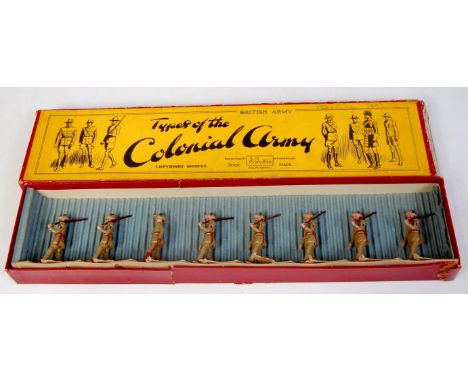 Britains, set No. 1544 Types of the Colonial Army, Australian Infantry marching at slope arms, 7 men plus officer with sword 