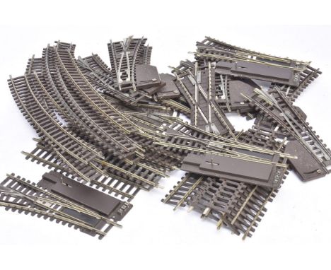 Hornby Dublo 00 Gauge 2-Rail Track and Points, large quantity including Straights, various lengths, Curves ( two radius), man