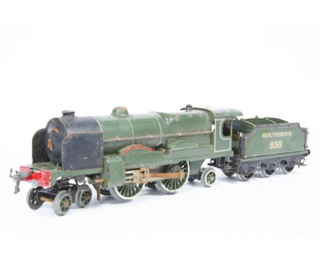 A Hornby O Gauge No 3C Clockwork SR 'Lord Nelson' 4-4-2 Locomotive and Tender, a late version with smoke deflectors and matt 