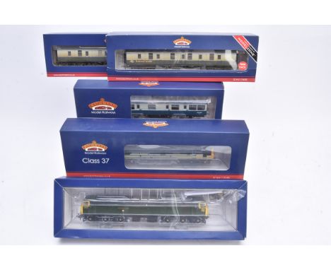 Bachmann 00 Gauge Diesel Locomotives and Rolling Stock, 31-660DB GWR 150TH Anniversary BR lined green class 47 628 'Sir Danie
