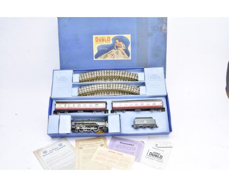 Hornby Dublo 00 Gauge 3-Rail EDP12 Passenger Train Set, comprising BR green ' Duchess of Montrose' Locomotive and tender, two