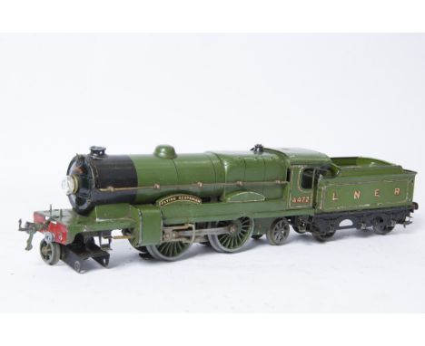 A Hornby O Gauge No E320 LNER 'Flying Scotsman' 4-4-2 Locomotive and Tender, in LNER green as no 4472, F, fatigue to most whe