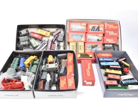 Trackmaster Tri-ang and Tri-ang Hornby 00 Gauge Goods and early Battlespace Rolling Stock, large quantity of boxed and unboxe