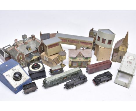 Trix 00 Gauge Trains and  large quantity of 00 Gauge Card Buildings and various Accessories, Trix set comprising BR black 0-4